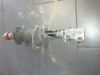 bontott TOYOTA YARIS Jobb első Lengéscsillapító