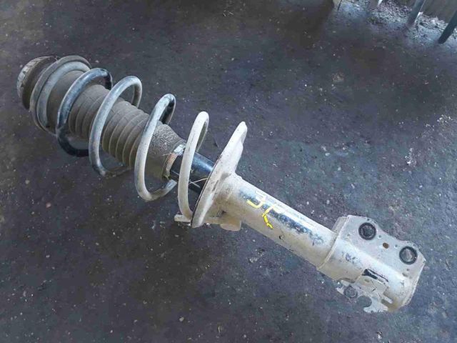 bontott TOYOTA YARIS Jobb első Lengéscsillapító