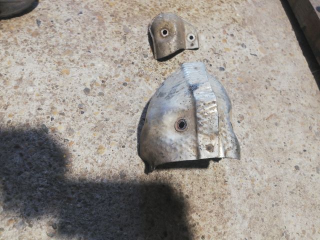 bontott TOYOTA YARIS Katalizátor Hővédő Lemez