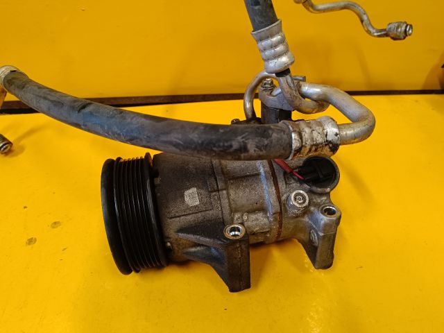 bontott TOYOTA YARIS Klímakompresszor