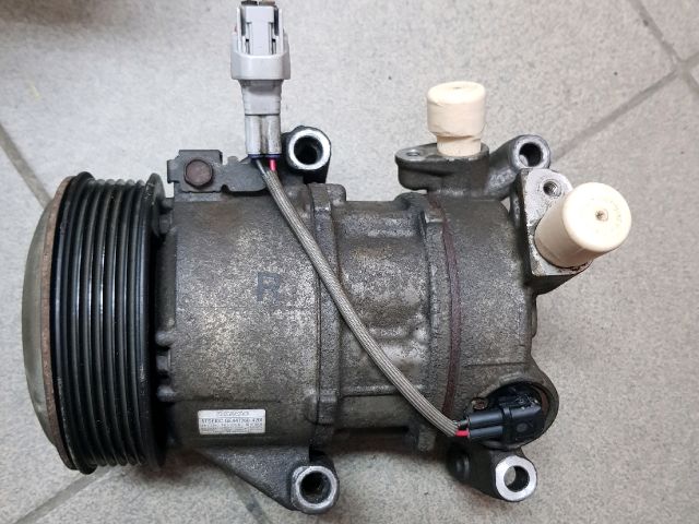 bontott TOYOTA YARIS Klímakompresszor