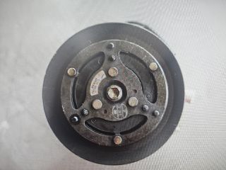 bontott TOYOTA YARIS Klímakompresszor