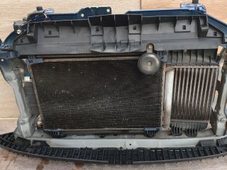 bontott TOYOTA YARIS Komplett Homlokfal (Részeivel)