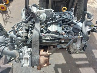 bontott TOYOTA YARIS Komplett Motor (Segédberendezésekkel)