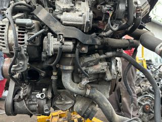 bontott TOYOTA YARIS Komplett Motor (Segédberendezésekkel)