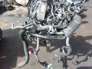 bontott TOYOTA YARIS Komplett Motor (Segédberendezésekkel)