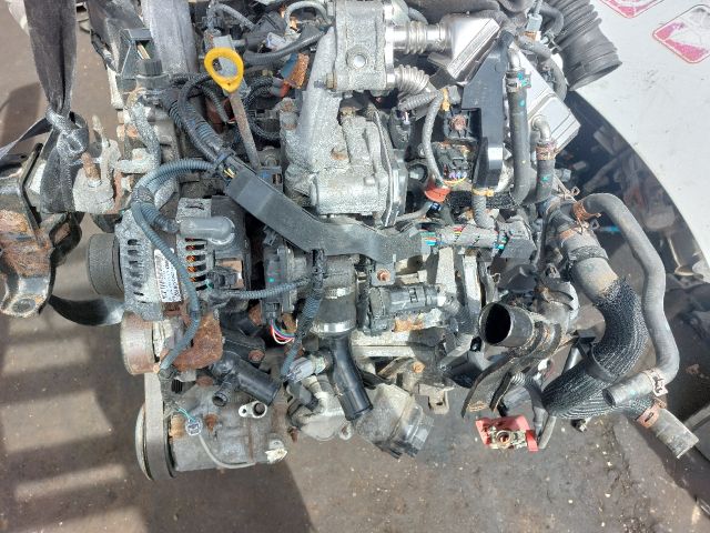 bontott TOYOTA YARIS Komplett Motor (Segédberendezésekkel)