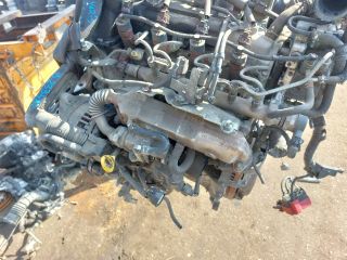 bontott TOYOTA YARIS Komplett Motor (Segédberendezésekkel)