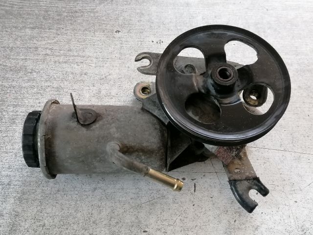 bontott TOYOTA YARIS Kormányszervó Motor (Hidraulikus)