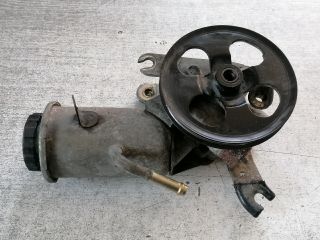 bontott TOYOTA YARIS Kormányszervó Motor (Hidraulikus)