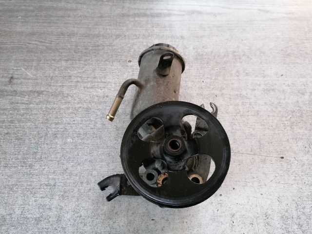 bontott TOYOTA YARIS Kormányszervó Motor (Hidraulikus)