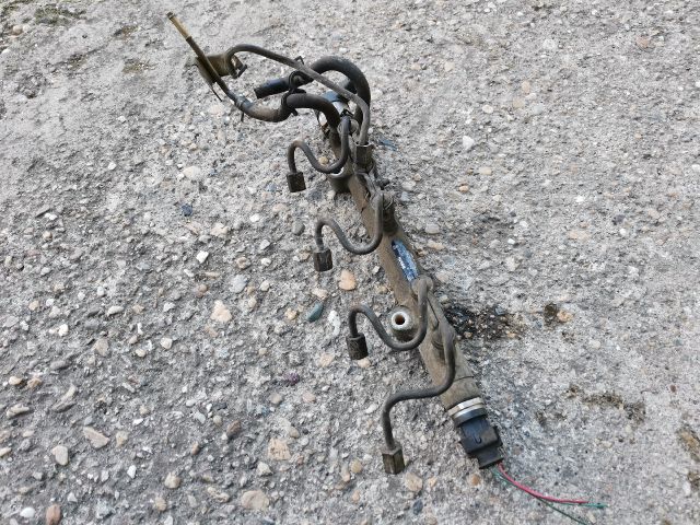 bontott TOYOTA YARIS Közösnyomócső