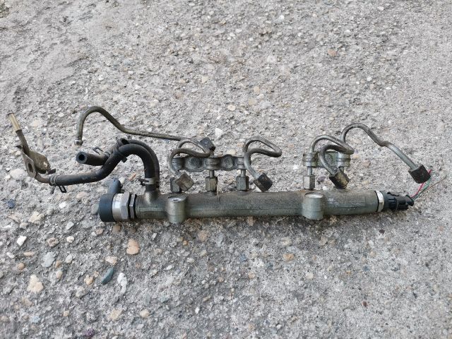 bontott TOYOTA YARIS Közösnyomócső