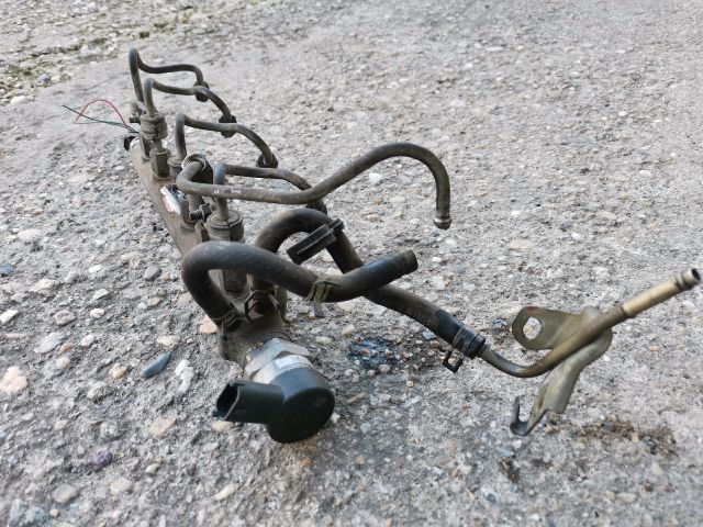 bontott TOYOTA YARIS Közösnyomócső