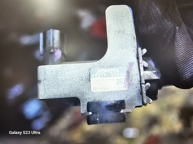 bontott TOYOTA YARIS Lefújószelep