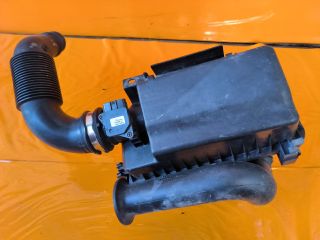 bontott TOYOTA YARIS Légszűrő Ház