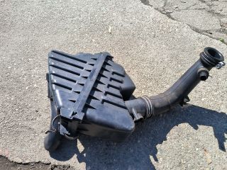 bontott TOYOTA YARIS Légszűrő Ház