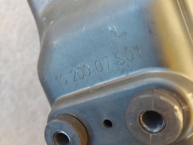 bontott TOYOTA YARIS Légszűrő Ház