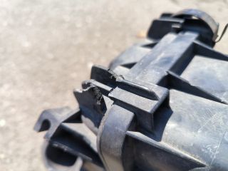 bontott TOYOTA YARIS Légszűrő Ház