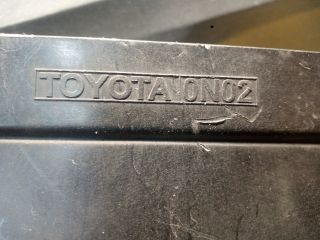 bontott TOYOTA YARIS Légszűrő Ház