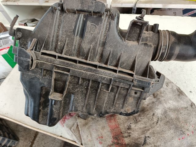 bontott TOYOTA YARIS Légszűrő Ház