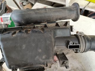 bontott TOYOTA YARIS Légszűrő Ház