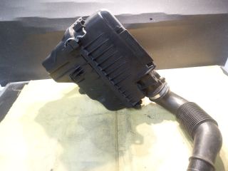 bontott TOYOTA YARIS Légszűrő Ház