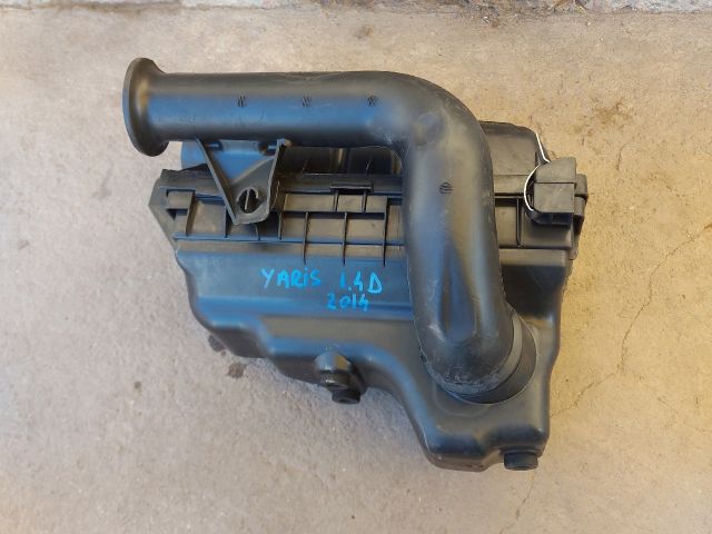 bontott TOYOTA YARIS Légszűrő Ház