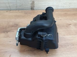 bontott TOYOTA YARIS Légszűrő Ház