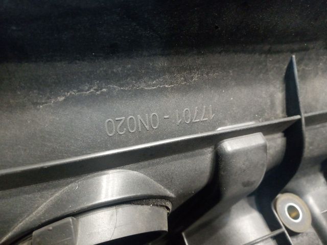 bontott TOYOTA YARIS Légszűrő Ház