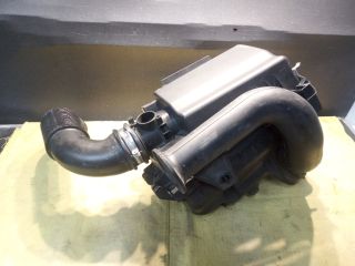 bontott TOYOTA YARIS Légszűrő Ház