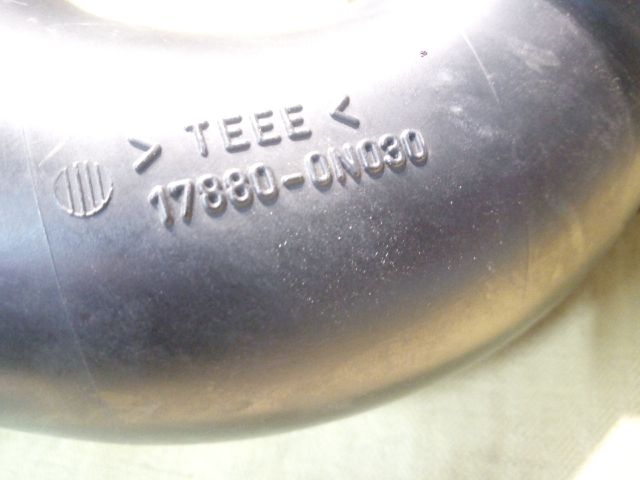 bontott TOYOTA YARIS Légszűrő Ház