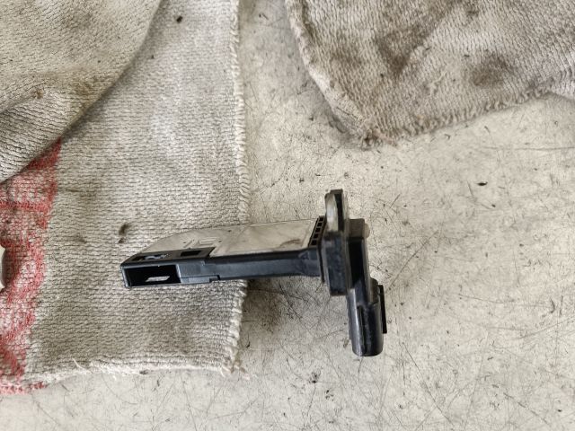 bontott TOYOTA YARIS Légtömegmérő