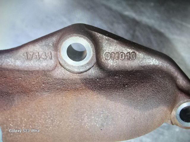 bontott TOYOTA YARIS Leömlő (Soros)