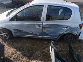 bontott TOYOTA YARIS Leömlő (Soros)