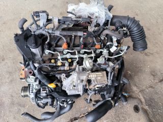 bontott TOYOTA YARIS Motor (Fűzött blokk hengerfejjel)