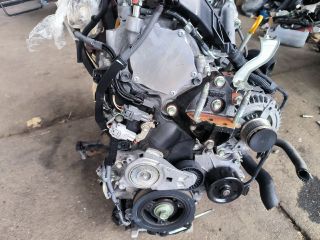 bontott TOYOTA YARIS Motor (Fűzött blokk hengerfejjel)