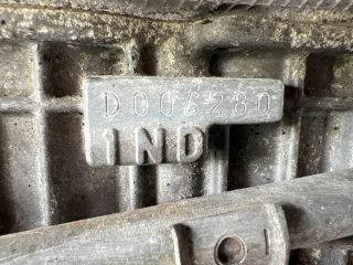 bontott TOYOTA YARIS Motor (Fűzött blokk hengerfejjel)