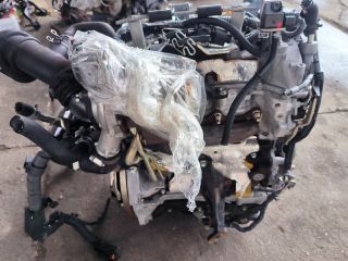 bontott TOYOTA YARIS Motor (Fűzött blokk hengerfejjel)