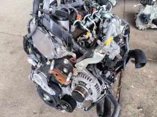 bontott TOYOTA YARIS Motor (Fűzött blokk hengerfejjel)