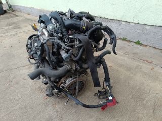 bontott TOYOTA YARIS Motor (Fűzött blokk hengerfejjel)