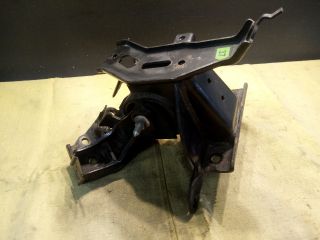 bontott TOYOTA YARIS Motor Tartó Bak Bal