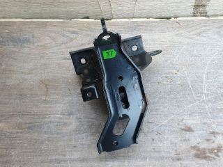 bontott TOYOTA YARIS Motor Tartó Bak Bal