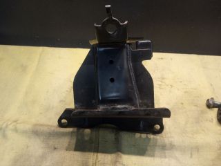 bontott TOYOTA YARIS Motor Tartó Bak Bal