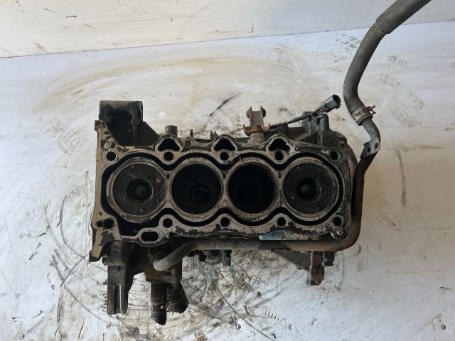 bontott TOYOTA YARIS Motorblokk (Fűzött)