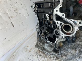 bontott TOYOTA YARIS Motorblokk (Fűzött)