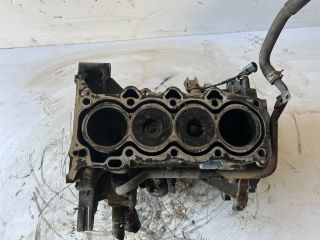 bontott TOYOTA YARIS Motorblokk (Fűzött)