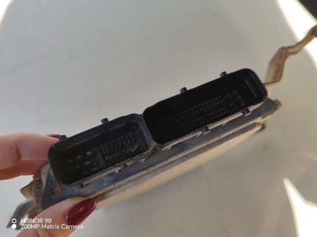 bontott TOYOTA YARIS Motorvezérlő