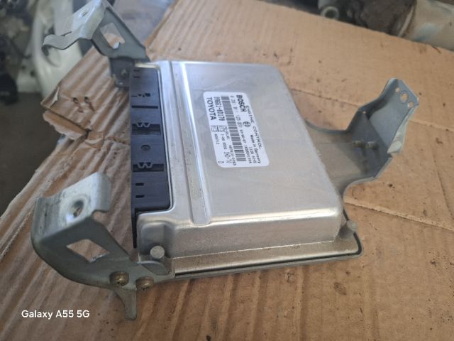 bontott TOYOTA YARIS Motorvezérlő