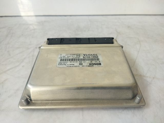 bontott TOYOTA YARIS Motorvezérlő